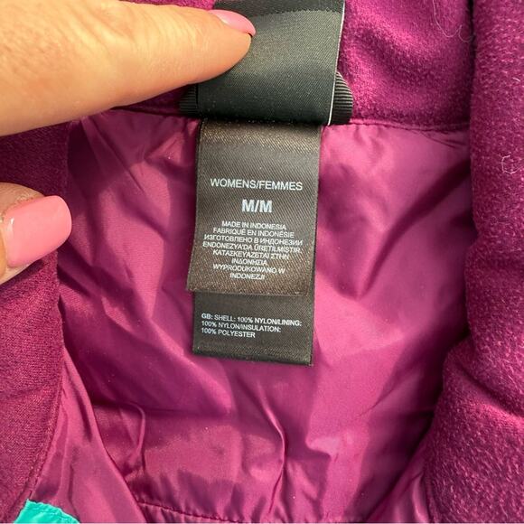 The North Face Teal and Purple Quilted Vest MEDIUM - Picture 5 of 8